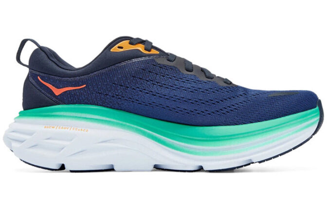 (WMNS) Bondi 8 ‘Det ydre rum’