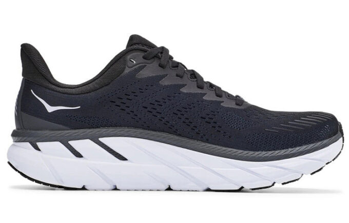 (WMNS) Clifton 7 ‘Sort/Hvid’